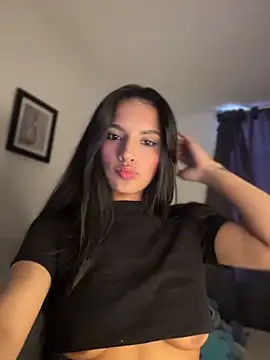 Snapshot of Dulceeany chatting on May 28, 2026, 8:28 pm Dulceeany online show from May 28, 2026, 8:28 pm