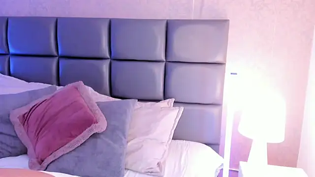 SpicySugar  online show from March 22, 2026, 8:01 pm