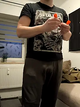 OdinWolf1990 online show from February 20, 2025, 5:44 am