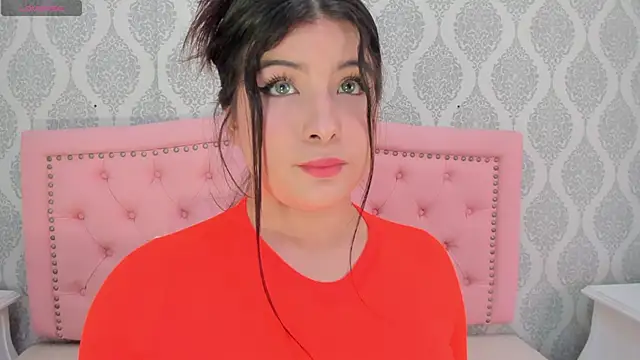 martina rivera  online show from October 18, 2025, 11:55 am