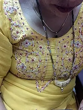 Urmila bhabhii online show from March 7, 2025, 3:07 pm