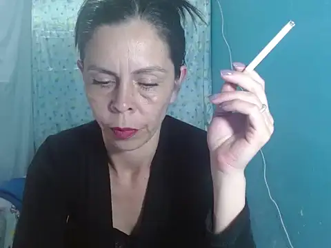 Snapshot of Marilyn_xxxx chatting on December 22, 2025, 8:39 pm Marilyn xxxx online show from December 22, 2025, 8:39 pm