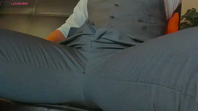 Snapshot of MrLonely02 chatting on January 9, 2025, 3:47 am MrLonely02 online show from January 9, 2025, 3:47 am