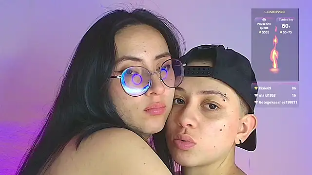 Snapshot of aron_wi chatting on December 6, 2024, 5:00 pm aron wi online show from December 6, 2024, 5:00 pm