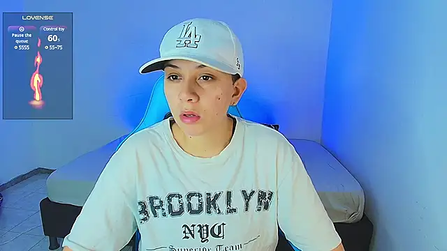 Snapshot of aron_wi chatting on January 10, 2025, 9:13 am aron wi online show from January 10, 2025, 9:13 am