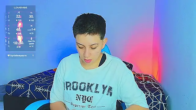 Snapshot of aron_wi chatting on February 4, 2025, 9:07 am aron wi online show from February 4, 2025, 9:07 am