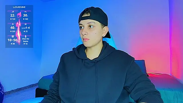 Snapshot of aron_wi chatting on February 13, 2025, 11:26 pm aron wi online show from February 13, 2025, 11:26 pm