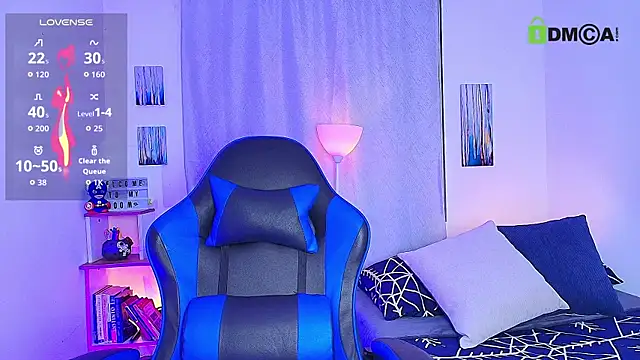 Snapshot of aron_wi chatting on October 31, 2025, 10:05 am aron wi online show from October 31, 2025, 10:05 am