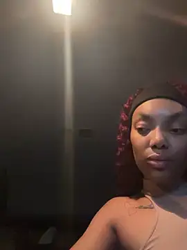 butterflybootyy online show from December 18, 2024, 3:47 am