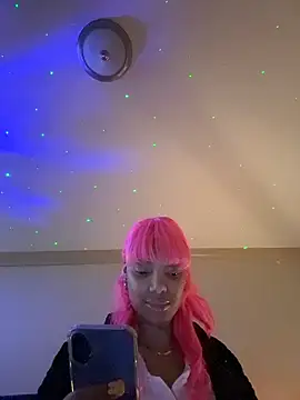 Snapshot of butterflybootyy chatting on February 9, 2026, 6:34 pm butterflybootyy online show from February 9, 2026, 6:34 pm