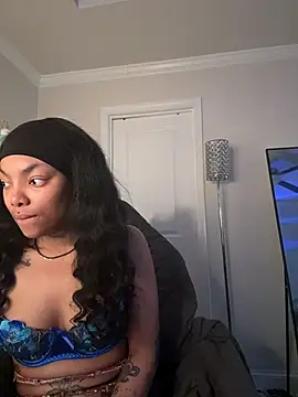 butterflybootyy online show from March 10, 2026, 11:59 am