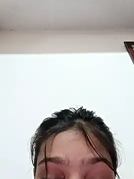 Snapshot of Riyu_05 chatting on December 12, 2024, 9:51 am Riyu 05 online show from December 12, 2024, 9:51 am