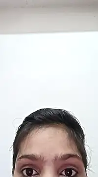 Snapshot of Riyu_05 chatting on December 19, 2024, 7:40 am Riyu 05 online show from December 19, 2024, 7:40 am