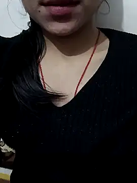 Snapshot of Riyu_05 chatting on January 8, 2025, 7:34 am Riyu 05 online show from January 8, 2025, 7:34 am