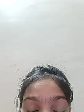 Snapshot of Riyu_05 chatting on January 29, 2025, 9:44 am Riyu 05 online show from January 29, 2025, 9:44 am