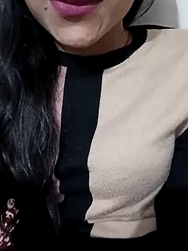 Snapshot of Riyu_05 chatting on February 24, 2025, 10:26 am Riyu 05 online show from February 24, 2025, 10:26 am