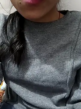 Snapshot of Riyu_05 chatting on February 26, 2025, 10:47 am Riyu 05 online show from February 26, 2025, 10:47 am