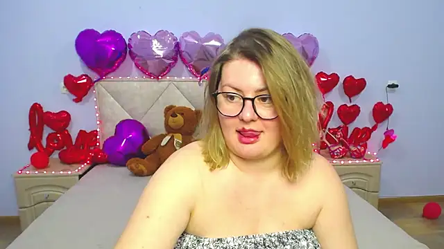 ZannaDreil online show from February 28, 2025, 2:20 am