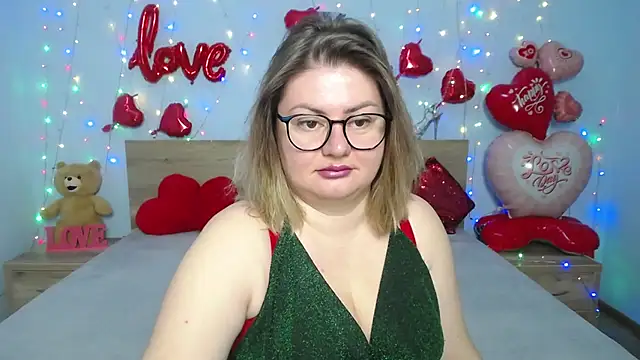 ZannaDreil online show from February 28, 2025, 7:14 pm