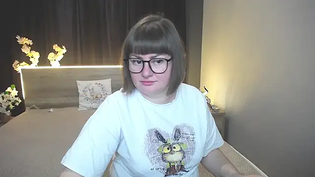 ZannaDreil online show from April 18, 2026, 11:36 am