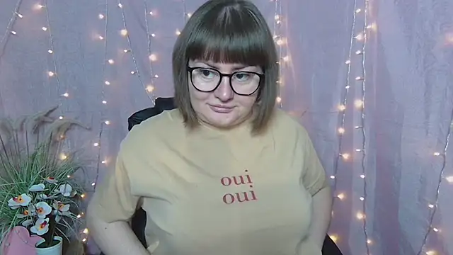 ZannaDreil online show from April 20, 2026, 6:09 pm