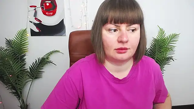 ZannaDreil online show from May 21, 2026, 11:17 am