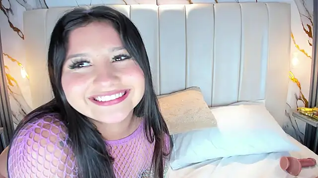 AvyMilton online show from October 14, 2025, 11:55 am