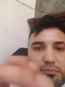 SINUECASTILLO online show from December 18, 2024, 5:26 am