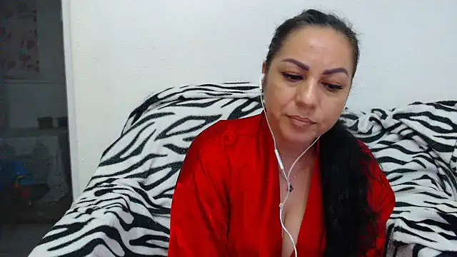 MissElla online show from May 22, 2026, 10:15 pm