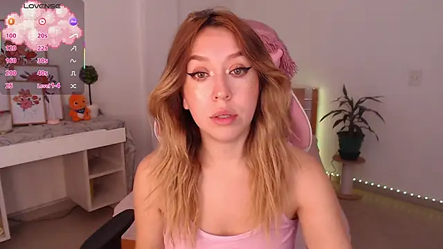 Dahlia  espresso online show from November 21, 2025, 7:12 pm