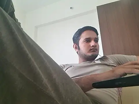 Snapshot of Jonrobinso chatting on June 10, 2026, 4:12 am Jonrobinso online show from June 10, 2026, 4:12 am