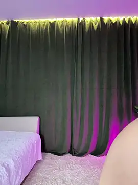 Snapshot of LoveLuna_ chatting on March 29, 2026, 9:26 pm LoveLuna online show from March 29, 2026, 9:26 pm