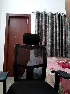 sanaya baby online show from January 19, 2025, 8:41 pm