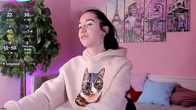 Belle Via online show from September 24, 2025, 1:25 pm