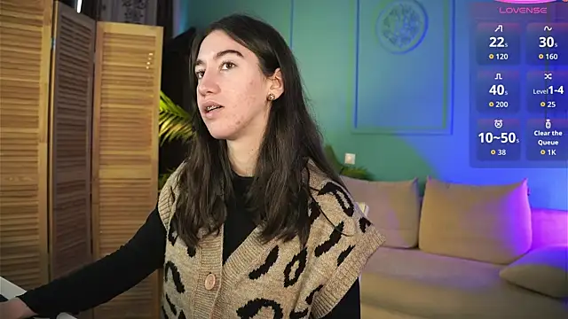 Belle Via online show from October 20, 2025, 1:11 pm