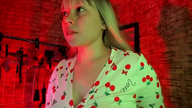 Cherry xoxx online show from October 24, 2025, 11:39 am