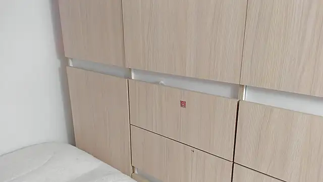 AlyRoses online show from December 3, 2024, 10:18 pm