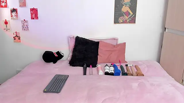 AlyRoses online show from January 10, 2025, 10:04 pm