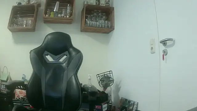 Snapshot of Malekith_79 chatting on November 24, 2025, 8:25 am Malekith 79 online show from November 24, 2025, 8:25 am