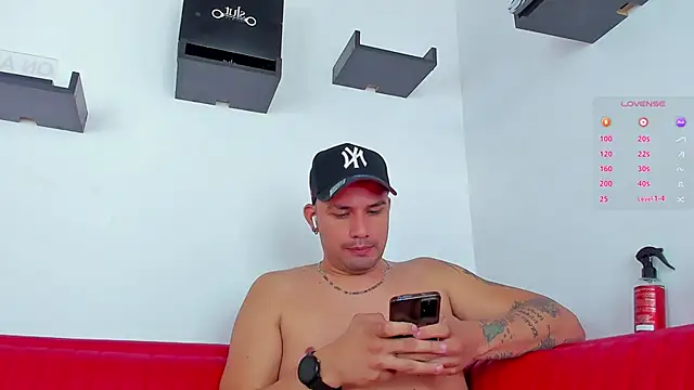 Jacoob19  online show from January 18, 2025, 4:10 pm