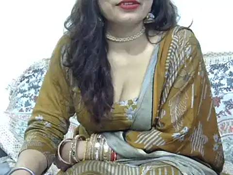 Snapshot of mishi_kaur chatting on February 4, 2025, 6:04 am mishi kaur online show from February 4, 2025, 6:04 am