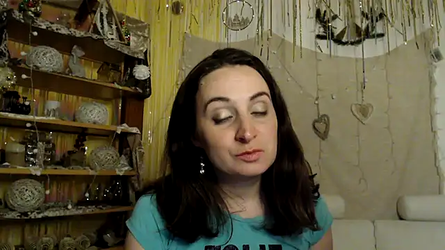 Snapshot of AskMeStandUp chatting on March 11, 2026, 7:53 pm AskMeStandUp online show from March 11, 2026, 7:53 pm