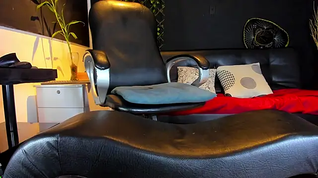 alessandro wye online show from March 3, 2026, 5:13 am