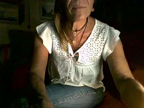 Snapshot of sabinytahot chatting on December 2, 2024, 11:18 pm sabinytahot online show from December 2, 2024, 11:18 pm