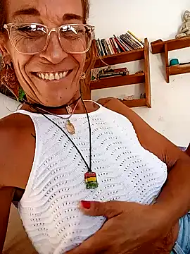 Snapshot of sabinytahot chatting on February 13, 2025, 6:38 pm sabinytahot online show from February 13, 2025, 6:38 pm