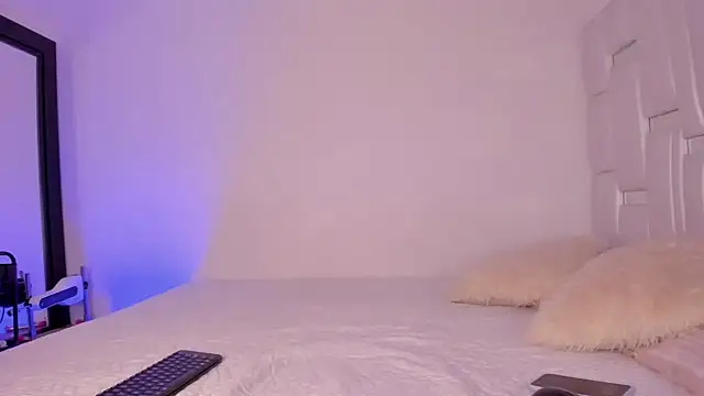 alanajonhsonm online show from January 24, 2025, 5:21 am