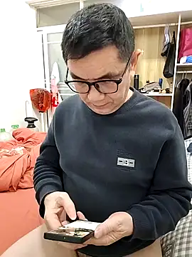 yjw6688 online show from March 12, 2026, 12:11 pm