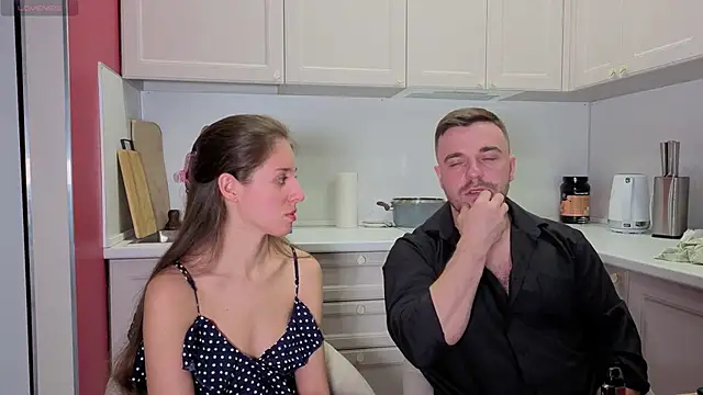 fcjuicy pussy online show from September 21, 2025, 7:37 pm