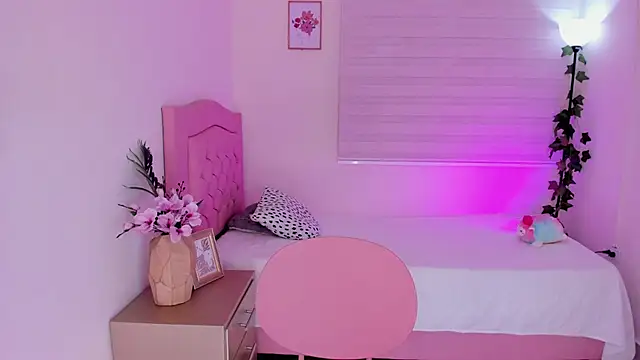 Keni malf online show from April 10, 2026, 2:06 am