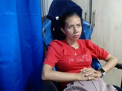 Snapshot of Erotic_latina chatting on March 9, 2025, 12:21 am Erotic latina online show from March 9, 2025, 12:21 am